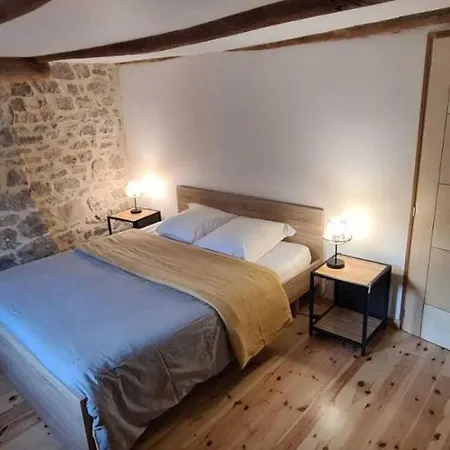 Holiday home La Cardabelle Ispagnac